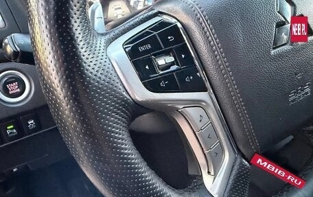 Mitsubishi Pajero Sport III рестайлинг, 2021 год, 3 880 000 рублей, 7 фотография