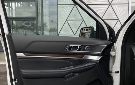 Ford Explorer VI, 2019 год, 2 949 000 рублей, 21 фотография