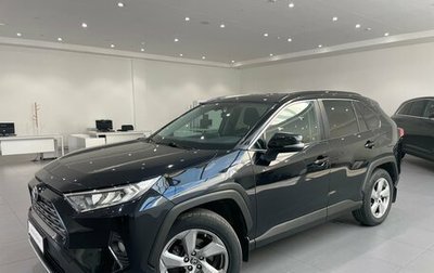 Toyota RAV4, 2020 год, 2 299 000 рублей, 1 фотография