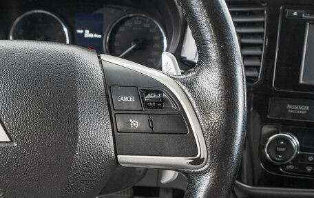 Mitsubishi Outlander III рестайлинг 3, 2014 год, 1 899 000 рублей, 16 фотография