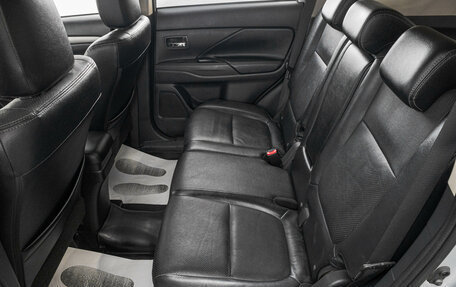 Mitsubishi Outlander III рестайлинг 3, 2014 год, 1 899 000 рублей, 24 фотография