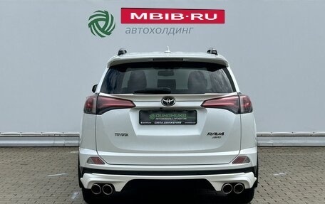 Toyota RAV4, 2018 год, 2 550 000 рублей, 6 фотография