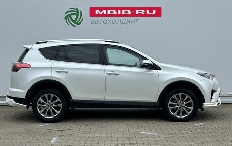 Toyota RAV4, 2018 год, 2 550 000 рублей, 4 фотография