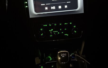 Skoda Superb III рестайлинг, 2013 год, 890 000 рублей, 6 фотография