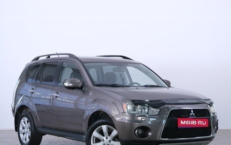 Mitsubishi Outlander III рестайлинг 3, 2011 год, 1 459 000 рублей, 1 фотография