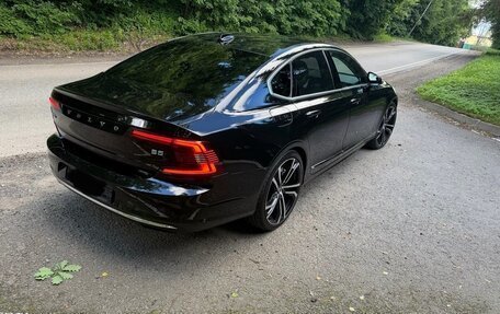 Volvo S90 II рестайлинг, 2024 год, 5 550 000 рублей, 5 фотография