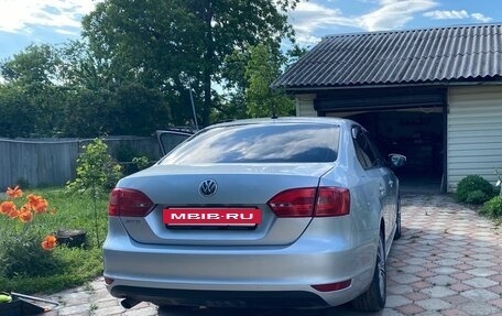 Volkswagen Jetta VI, 2012 год, 1 170 000 рублей, 2 фотография