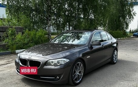 BMW 5 серия, 2010 год, 1 380 000 рублей, 3 фотография