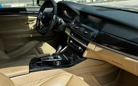BMW 5 серия, 2010 год, 1 380 000 рублей, 16 фотография
