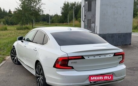 Volvo S90 II рестайлинг, 2020 год, 3 700 000 рублей, 2 фотография