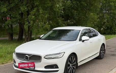 Volvo S90 II рестайлинг, 2020 год, 3 700 000 рублей, 4 фотография