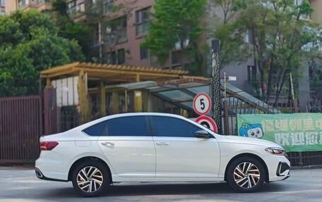 Volkswagen Lavida, 2023 год, 1 500 000 рублей, 5 фотография