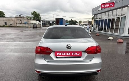 Volkswagen Jetta VI, 2013 год, 1 200 000 рублей, 6 фотография