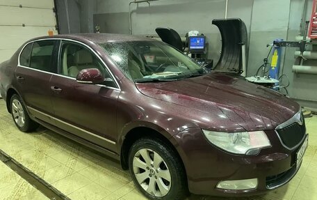 Skoda Superb III рестайлинг, 2011 год, 850 000 рублей, 8 фотография