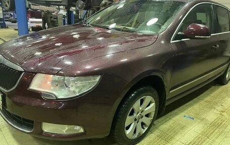 Skoda Superb III рестайлинг, 2011 год, 850 000 рублей, 10 фотография