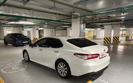 Toyota Camry, 2018 год, 2 550 000 рублей, 4 фотография