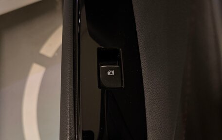 Toyota Camry, 2018 год, 2 550 000 рублей, 13 фотография