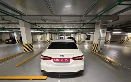 Toyota Camry, 2018 год, 2 550 000 рублей, 17 фотография