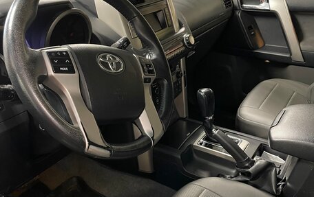 Toyota Land Cruiser Prado 150 рестайлинг 2, 2012 год, 3 380 000 рублей, 5 фотография