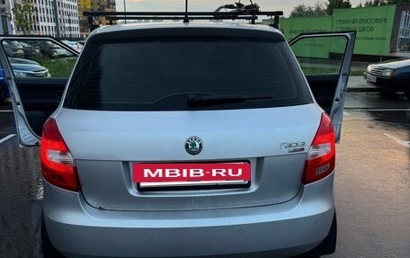 Skoda Fabia II, 2011 год, 700 000 рублей, 2 фотография