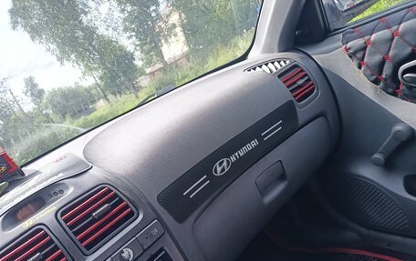Hyundai Accent II, 2007 год, 85 000 рублей, 2 фотография