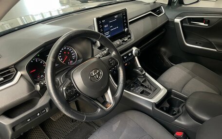 Toyota RAV4, 2020 год, 2 299 000 рублей, 7 фотография