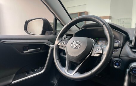 Toyota RAV4, 2020 год, 2 299 000 рублей, 15 фотография