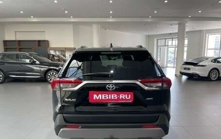 Toyota RAV4, 2020 год, 2 299 000 рублей, 5 фотография