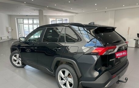 Toyota RAV4, 2020 год, 2 299 000 рублей, 4 фотография