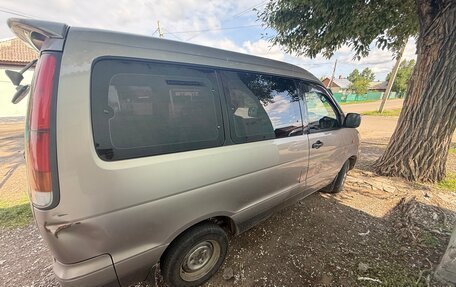 Toyota Noah III, 2001 год, 900 000 рублей, 4 фотография