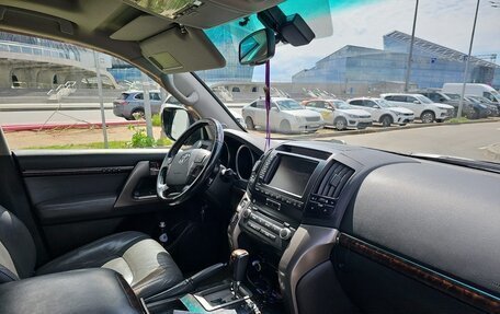 Toyota Land Cruiser 200, 2010 год, 2 555 000 рублей, 8 фотография