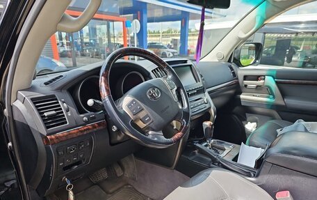 Toyota Land Cruiser 200, 2010 год, 2 555 000 рублей, 11 фотография