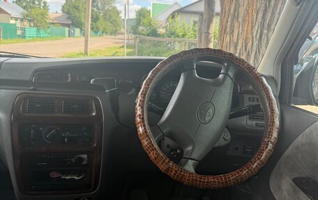 Toyota Noah III, 2001 год, 900 000 рублей, 8 фотография
