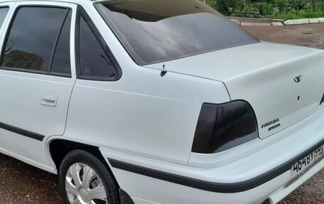 Daewoo Nexia I рестайлинг, 2002 год, 180 000 рублей, 3 фотография