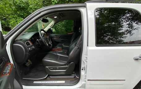 Chevrolet Tahoe III, 2011 год, 1 970 000 рублей, 9 фотография