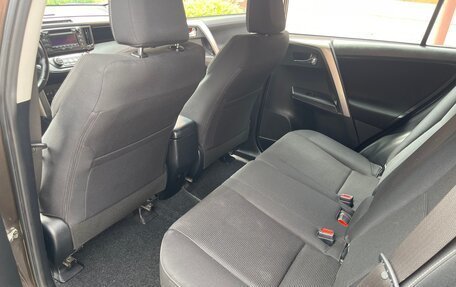 Toyota RAV4, 2018 год, 2 900 000 рублей, 8 фотография