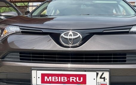Toyota RAV4, 2018 год, 2 900 000 рублей, 9 фотография