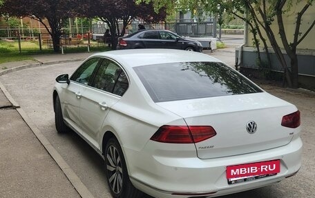 Volkswagen Passat B8 рестайлинг, 2015 год, 1 850 000 рублей, 5 фотография