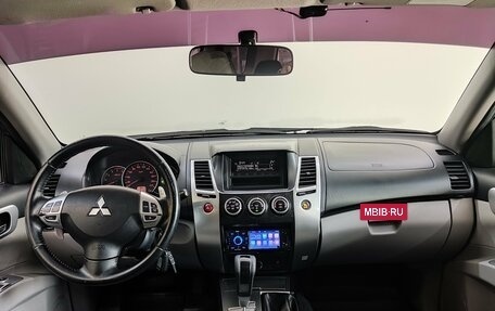 Mitsubishi Pajero Sport II рестайлинг, 2013 год, 1 890 000 рублей, 9 фотография