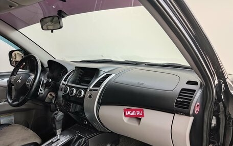 Mitsubishi Pajero Sport II рестайлинг, 2013 год, 1 890 000 рублей, 18 фотография