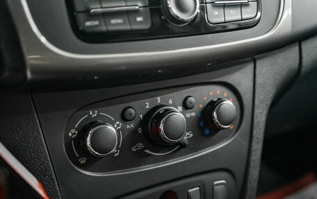 Renault Sandero II рестайлинг, 2021 год, 1 300 000 рублей, 14 фотография
