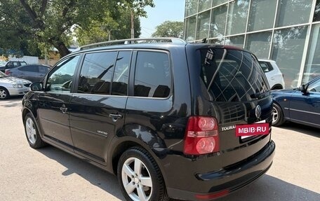 Volkswagen Touran III, 2009 год, 659 000 рублей, 4 фотография