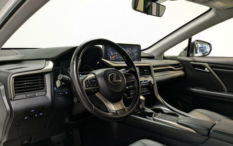 Lexus RX IV рестайлинг, 2021 год, 4 990 000 рублей, 16 фотография