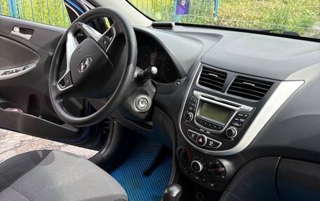 Hyundai Solaris II рестайлинг, 2012 год, 450 000 рублей, 4 фотография