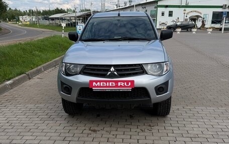 Mitsubishi L200 IV рестайлинг, 2014 год, 1 780 000 рублей, 3 фотография