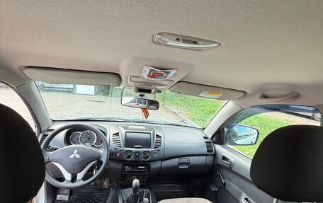Mitsubishi L200 IV рестайлинг, 2014 год, 1 780 000 рублей, 8 фотография