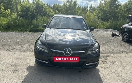 Mercedes-Benz C-Класс, 2013 год, 1 350 000 рублей, 2 фотография