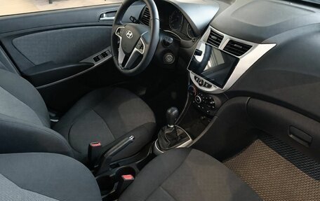 Hyundai Solaris II рестайлинг, 2013 год, 799 000 рублей, 8 фотография