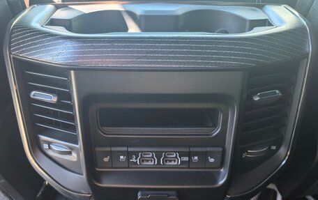 Dodge RAM IV, 2018 год, 7 000 000 рублей, 9 фотография