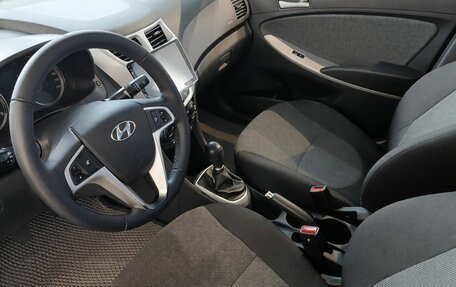 Hyundai Solaris II рестайлинг, 2013 год, 799 000 рублей, 7 фотография
